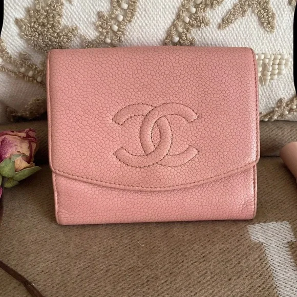 AUTHENTIC CHANEL CC PINK CAVIAR LEATHER MONEY COIN CARD WALLET GUC - Picture 1 of 10